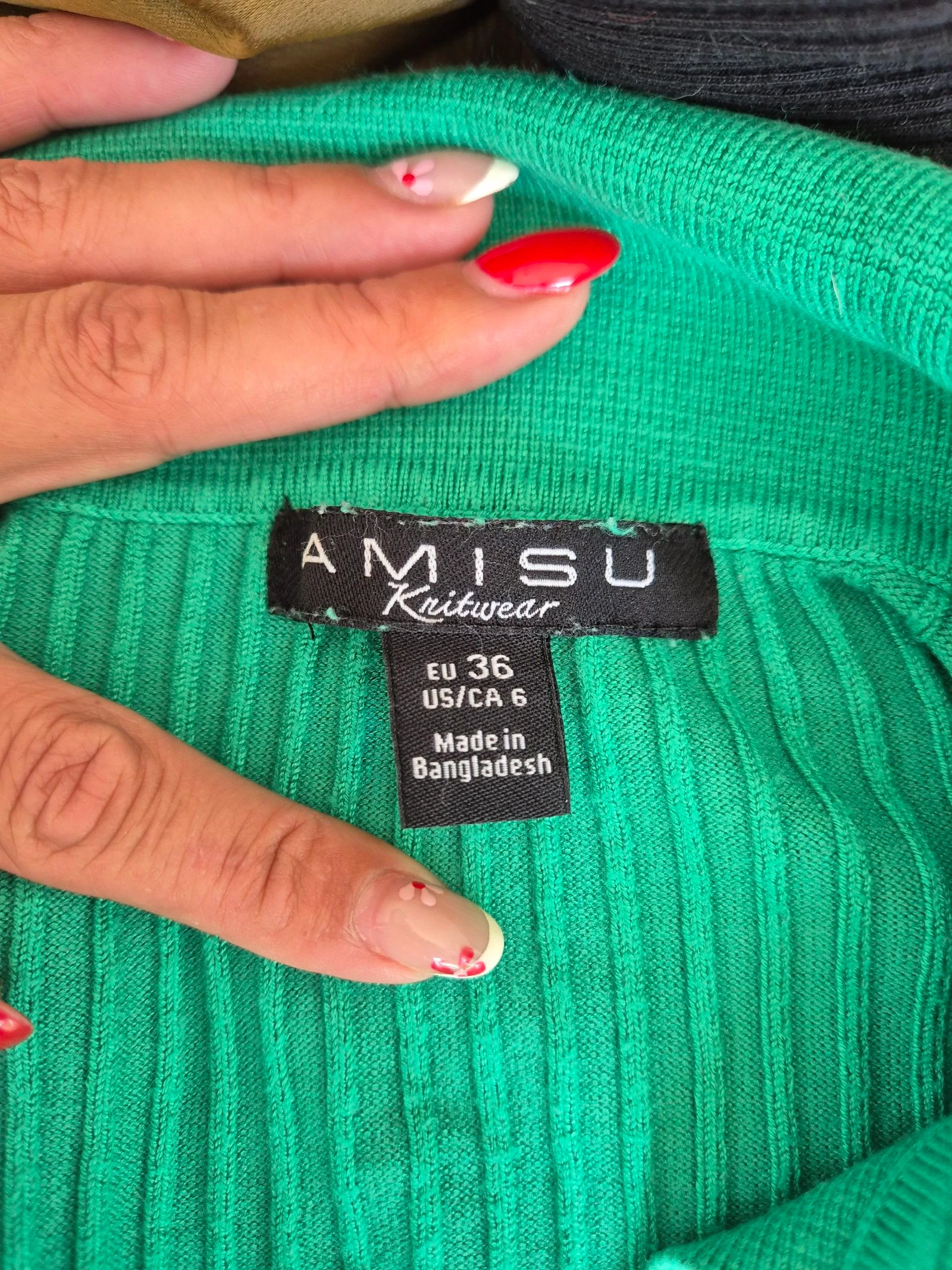 Groene geribde jurk AMISU – Maat 36 – Smalle pasvorm, polokraag, korte mouwen – photo 5